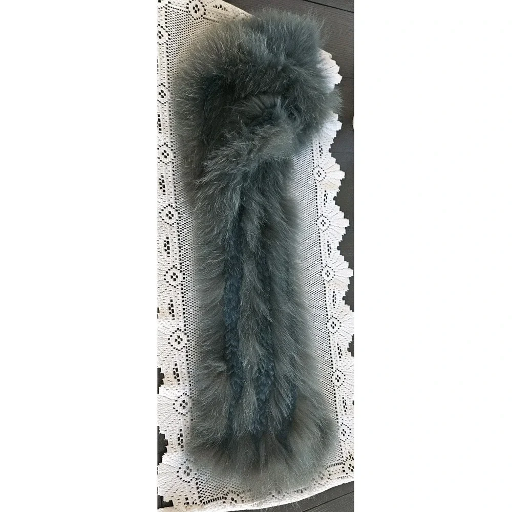 Alice +‎ Olivia Green Dyed Genuine Artic Fox Fur Scarf 56
